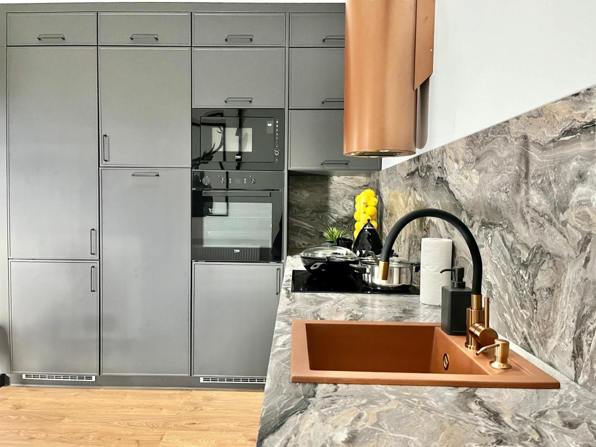 Apartamenty Maxa Czornyja Jelenia Gora Ngoại thất bức ảnh